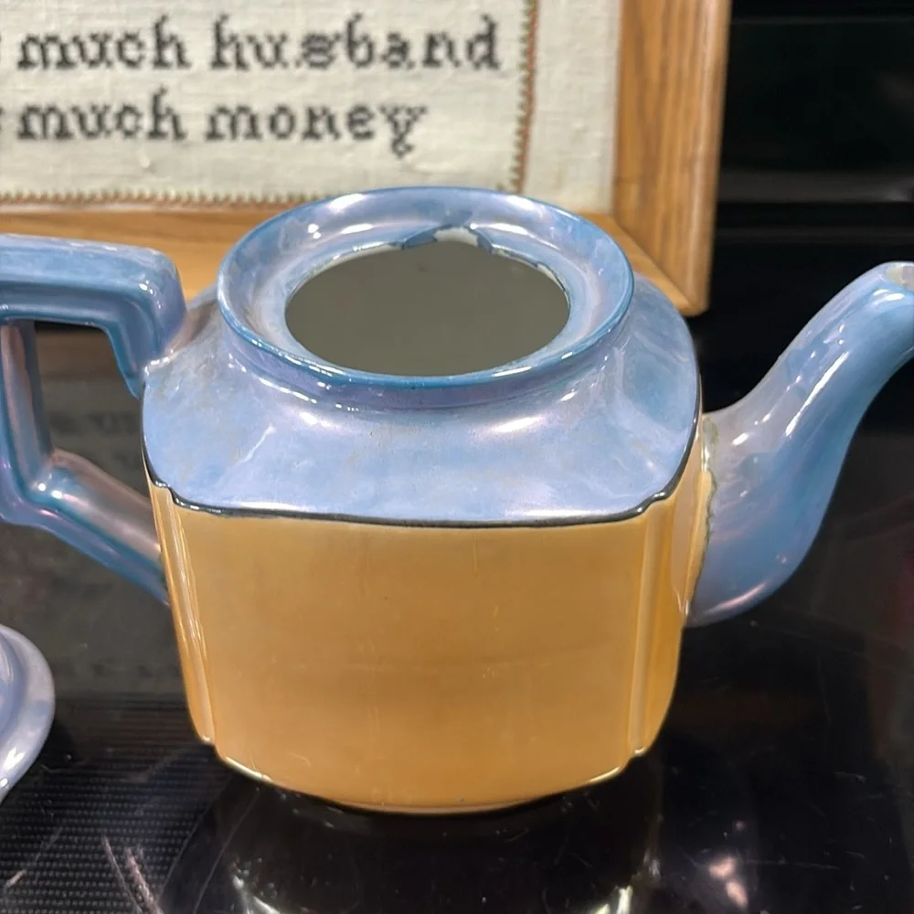 Teapot Rare Vintage Lusterware Hand Painted  Made In Japan Q